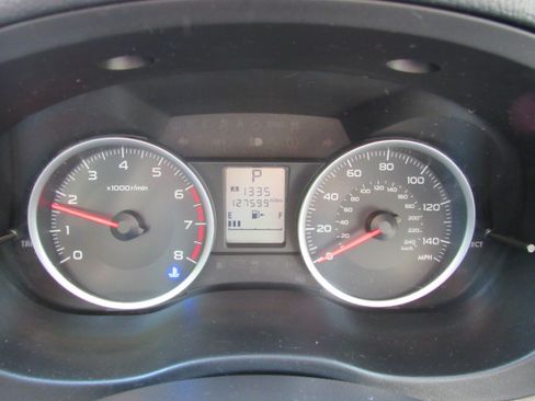 Used 2015 Subaru Forester 2.5i AWD/4WD image 23