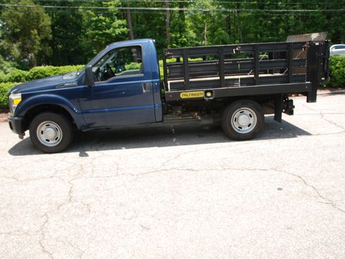 Used 2015 Ford F250 image 3
