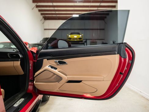 Used 2017 Porsche 911 Turbo image 29