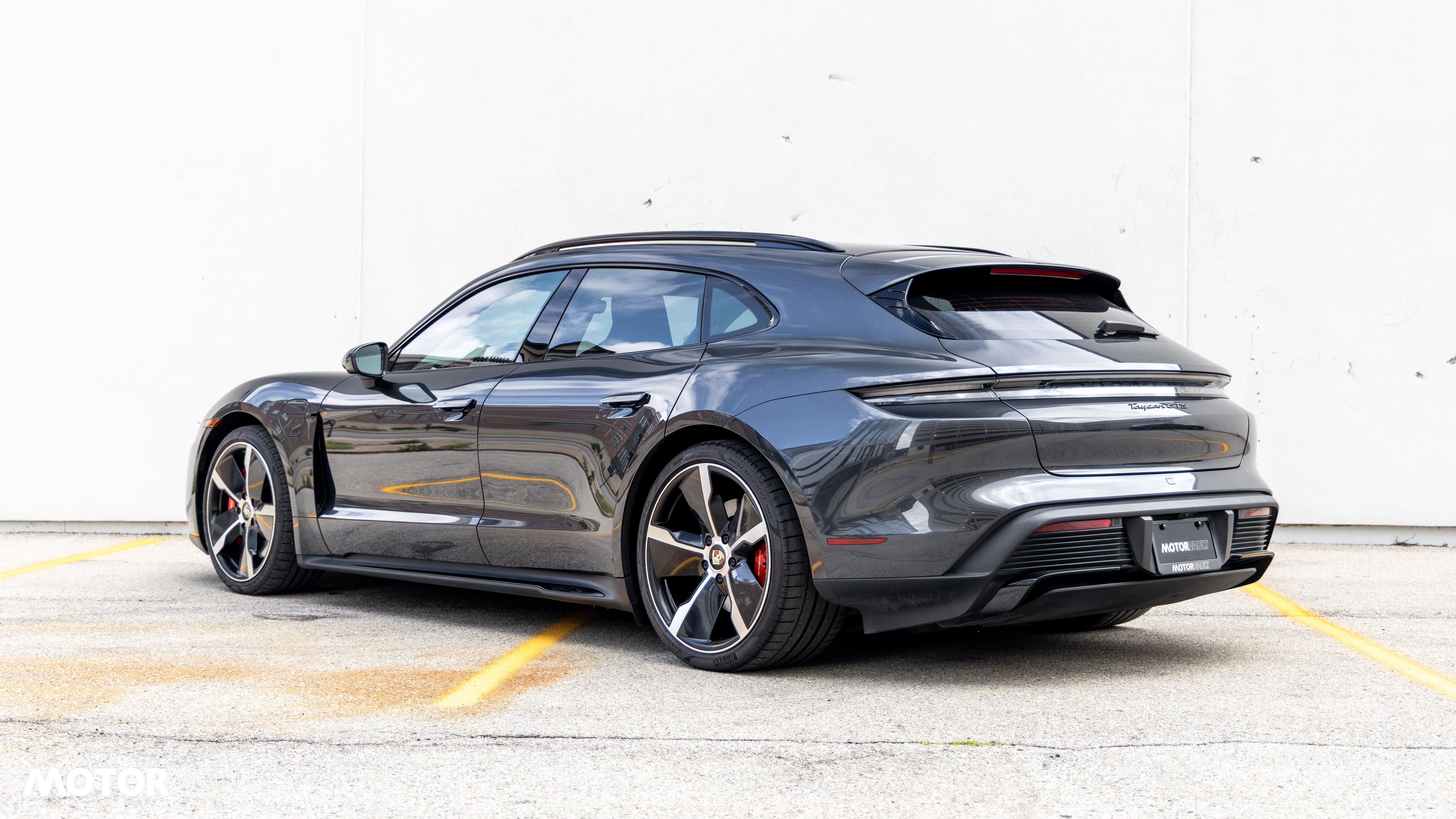 Used 2022 Porsche Taycan GTS Sport Turismo AWD/4WD image 8