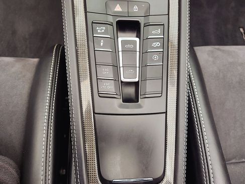 Used 2020 Porsche 718 Boxster Spyder image 56