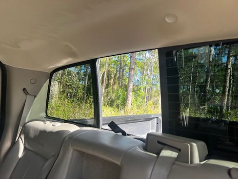 Used 2010 Ford F150 Platinum image 19