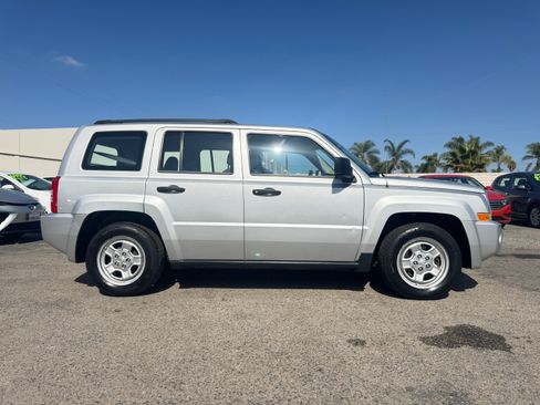 Used 2010 Jeep Patriot Sport image 7