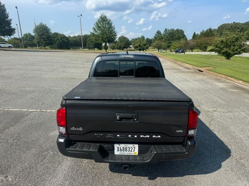 Used 2021 Toyota Tacoma 4x4 Double Cab image 8