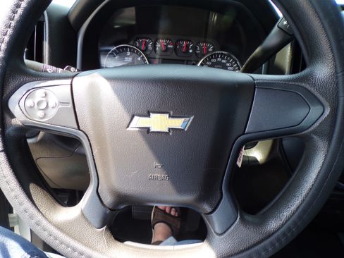 Used 2018 Chevrolet Silverado 1500 image 10