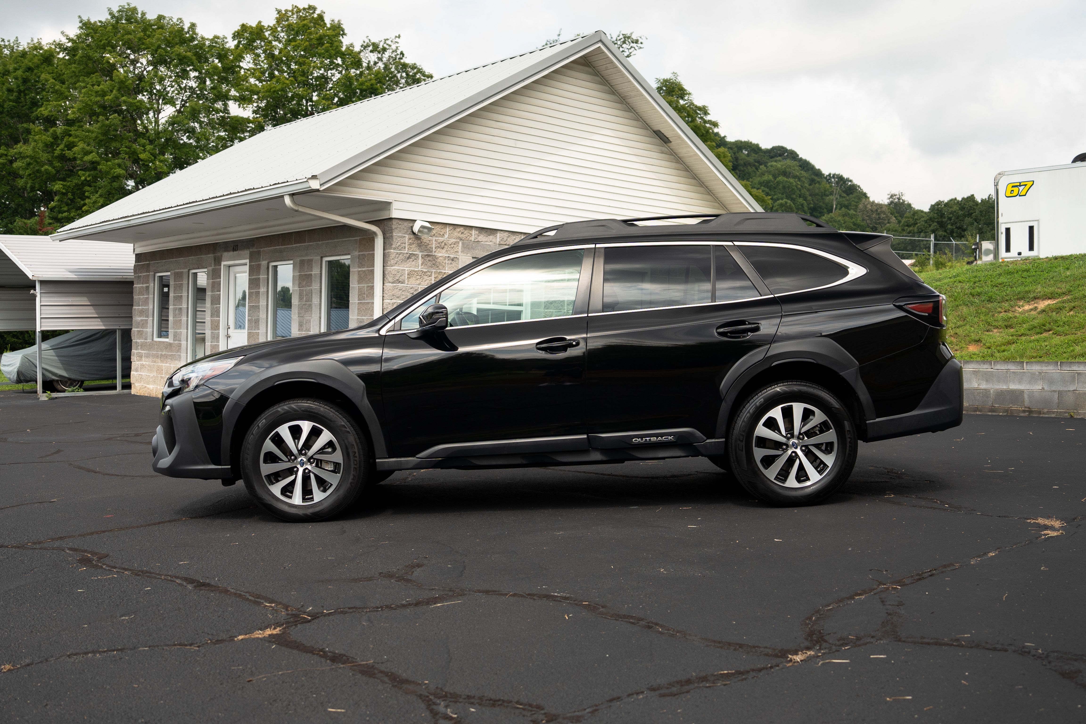 Used 2023 Subaru Outback Touring AWD/4WD image 8