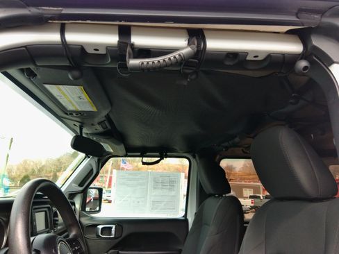 Used 2018 Jeep Wrangler Unlimited Sport image 49