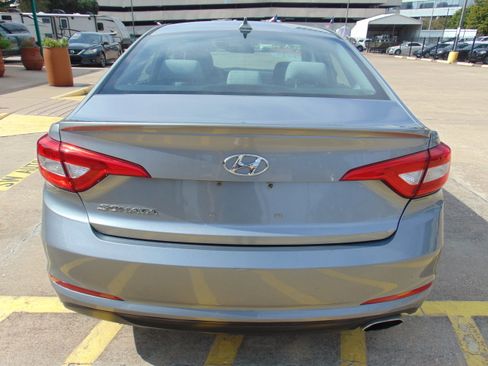Used 2015 Hyundai Sonata SE image 6