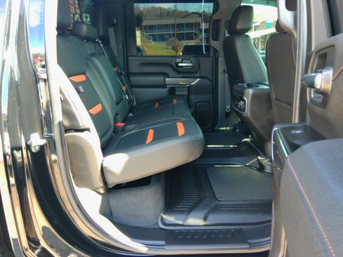 Used 2022 GMC Sierra 2500 AT4 image 51