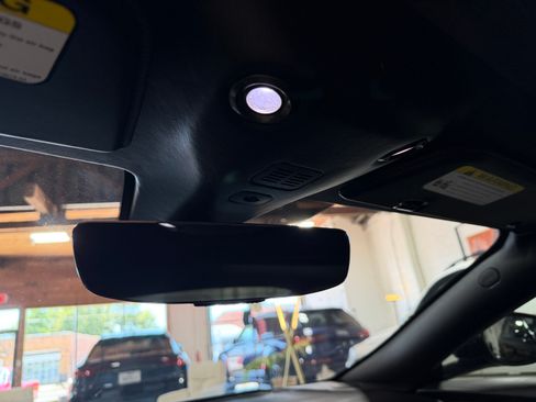 Used 2019 Aston Martin V8 Vantage Coupe RWD image 33
