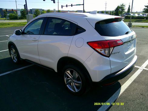 Used 2019 Honda HR-V EX image 6