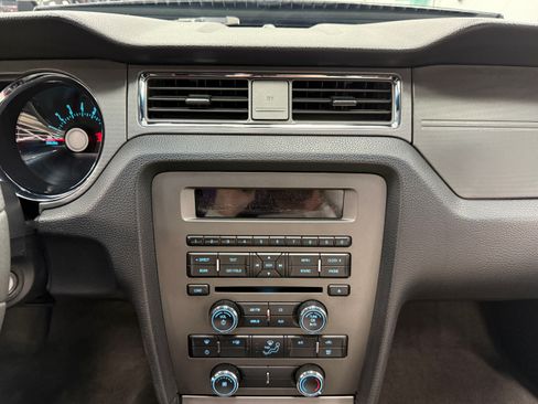 Used 2012 Ford Mustang GT image 21