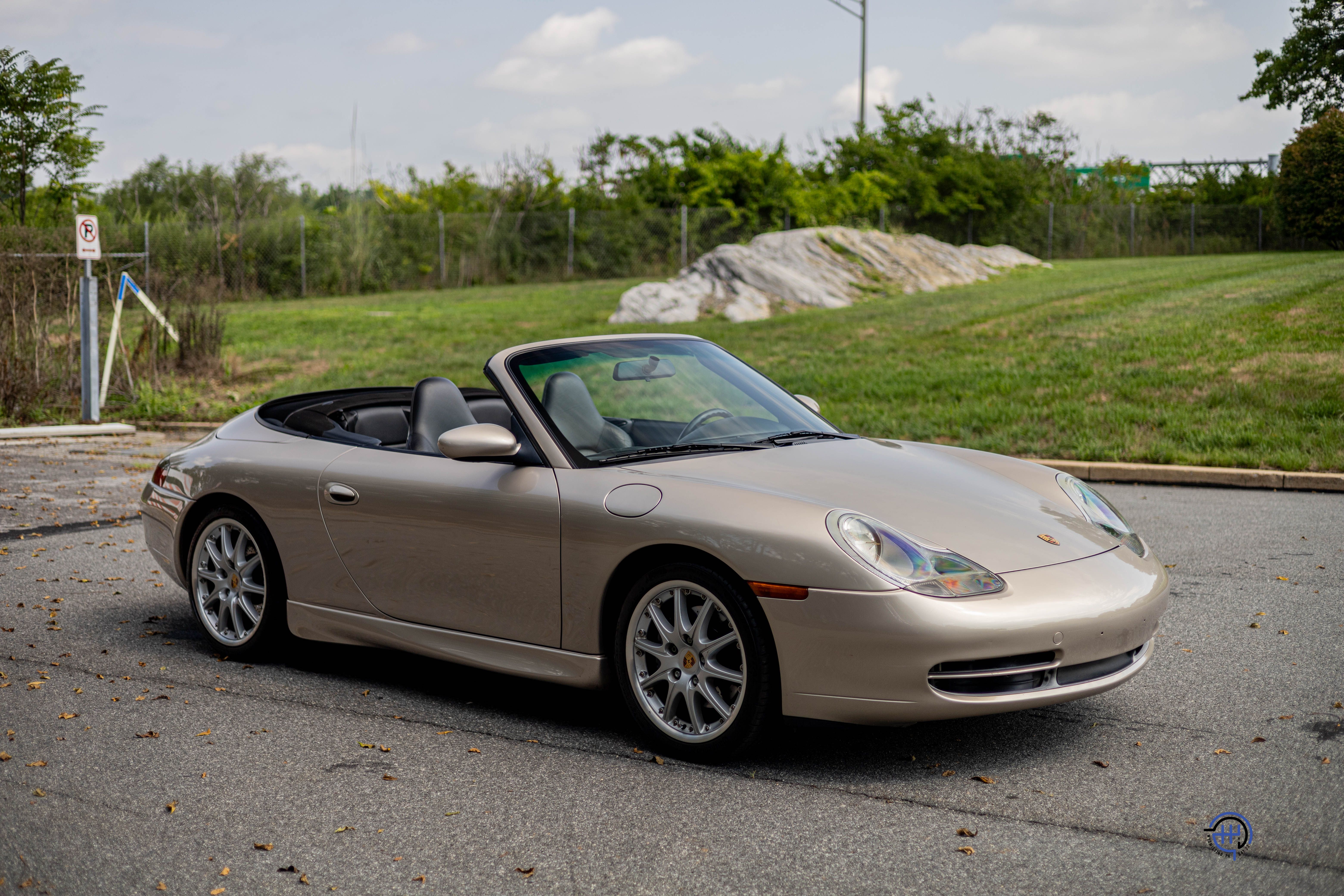 Used 2000 Porsche 911 Carrera Cabriolet RWD image 34