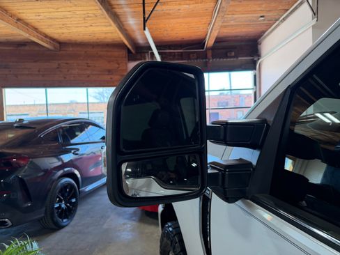 Used 2020 Ford F250 Super Duty Platinum image 14