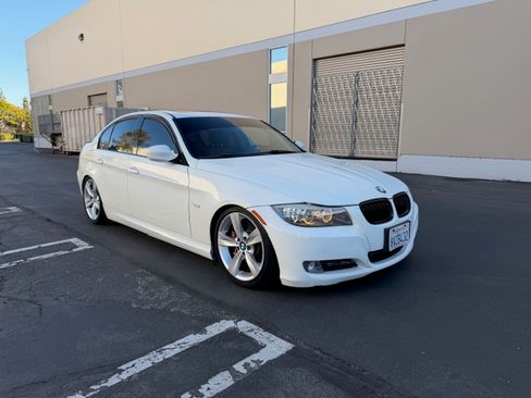 Used 2011 BMW 335i image 6