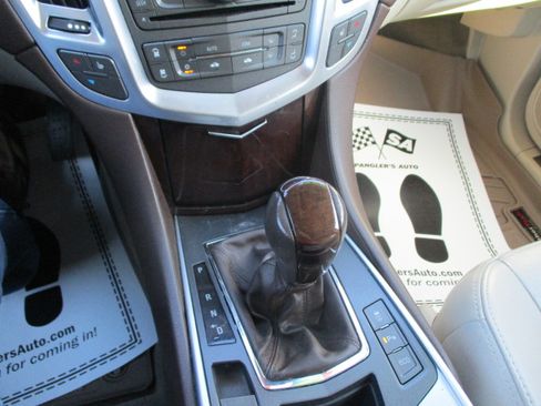 Used 2012 Cadillac SRX Luxury image 54