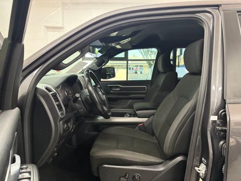 Used 2021 RAM 1500 2WD Crew Cab Big Horn image 14