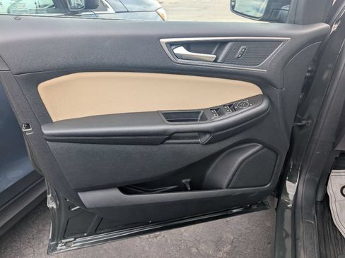 Used 2023 Ford Edge AWD SEL image 16