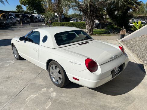 Used 2002 Ford Thunderbird image 3
