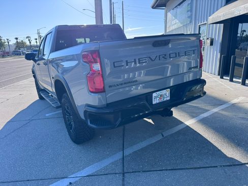 Used 2024 Chevrolet Silverado 1500 ZR2 image 13