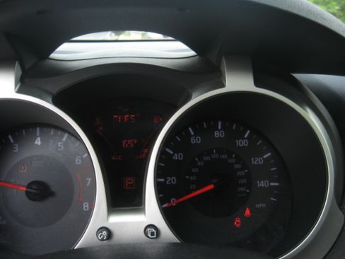 Used 2015 Nissan Juke AWD image 10