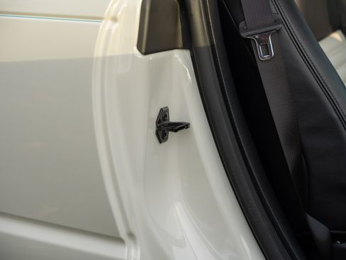 Used 2003 Ford Thunderbird image 68