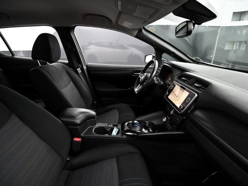 Used 2022 Nissan Leaf SV Plus image 46