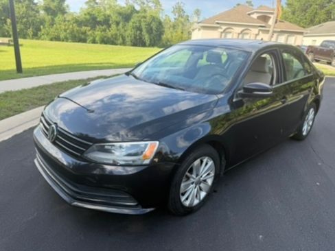 Used 2015 Volkswagen Jetta SE Sedan FWD image 2