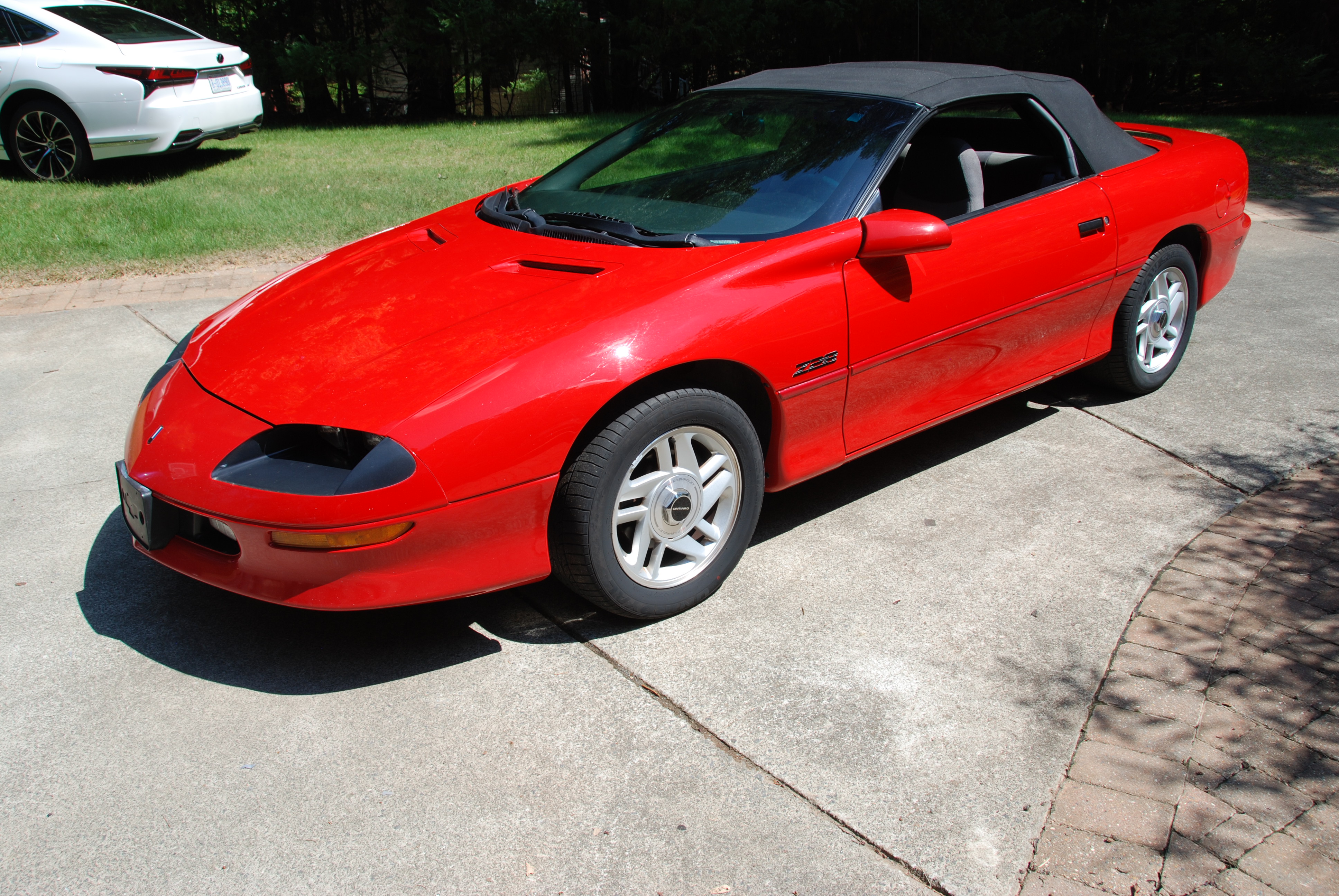 Used 1995 Chevrolet Camaro Z28 Convertible RWD image 7