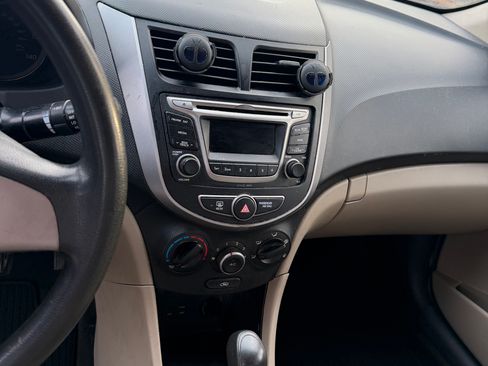 Used 2016 Hyundai Accent SE image 27