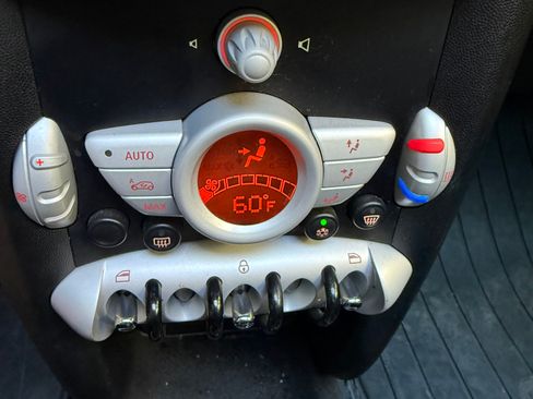 Used 2009 MINI Cooper Hardtop FWD image 15
