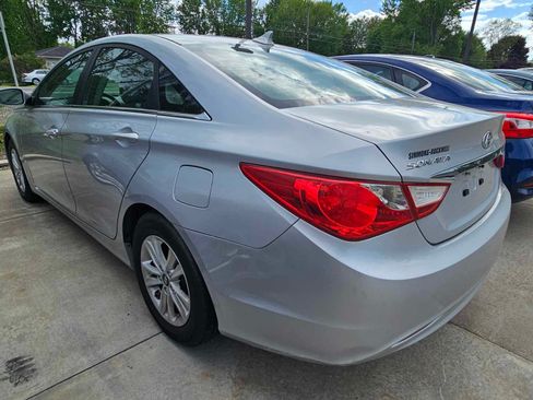 Used 2011 Hyundai Sonata GLS image 5