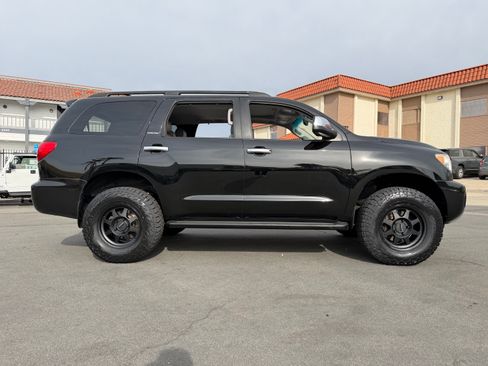 Used 2011 Toyota Sequoia Limited image 13