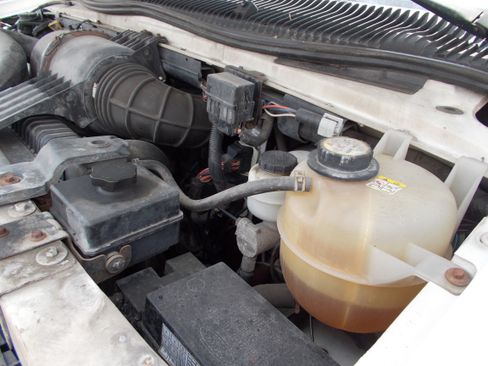 Used 2006 Ford E-150 and Econoline 150 Wagon RWD image 21