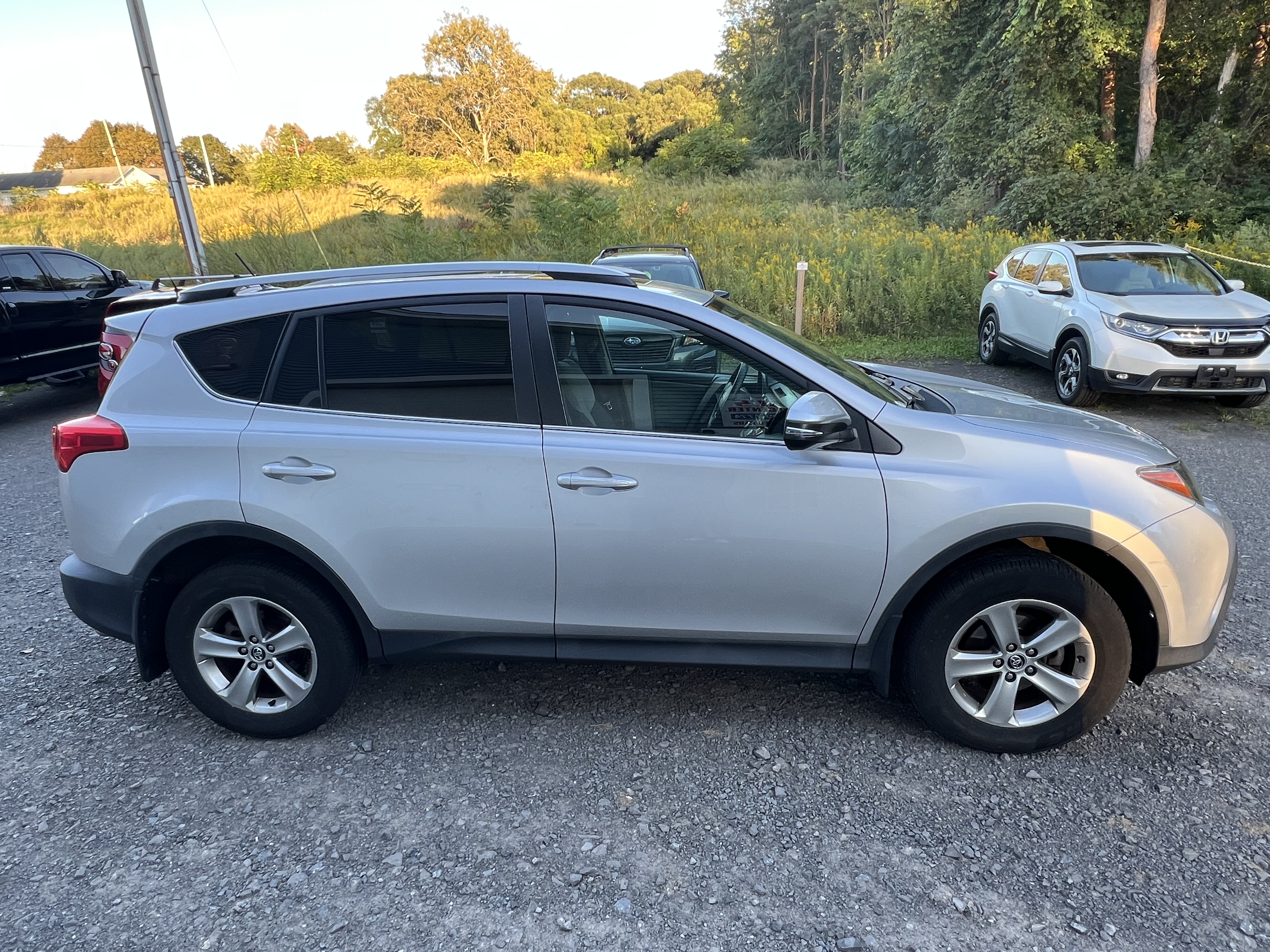 Used 2015 Toyota RAV4 AWD XLE image 2