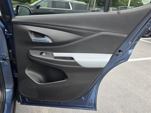 New 2025 Buick Envista Preferred image 28