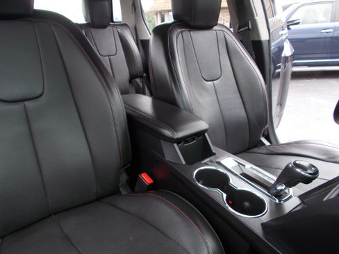 Used 2017 GMC Terrain AWD SLT image 24