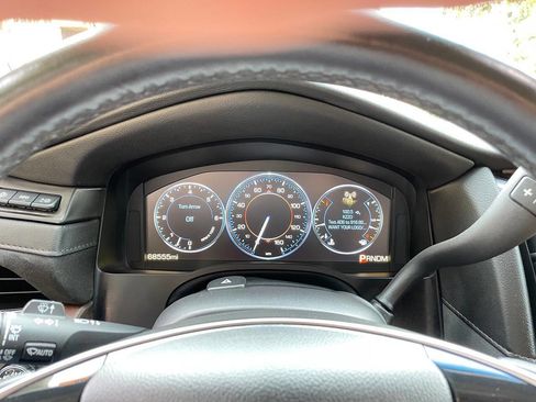 Used 2015 Cadillac Escalade Premium Luxury Platinum image 25