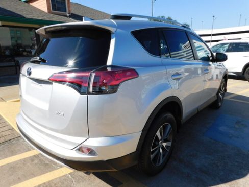 Used 2016 Toyota RAV4 XLE image 8