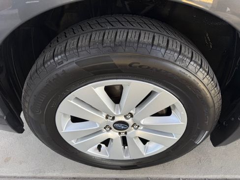 Used 2018 Subaru Outback 2.5i Premium image 23