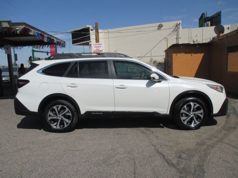 Used 2020 Subaru Outback Limited AWD/4WD image 2