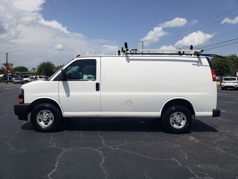 Used 2023 Chevrolet Express 2500 UNAVAIL RWD image 2