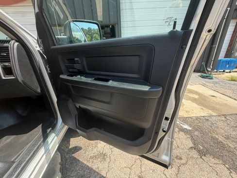 Used 2018 RAM 2500 4x4 Crew Cab ST image 22