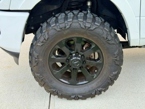 Used 2022 RAM 2500 4x4 Mega Cab Laramie image 3