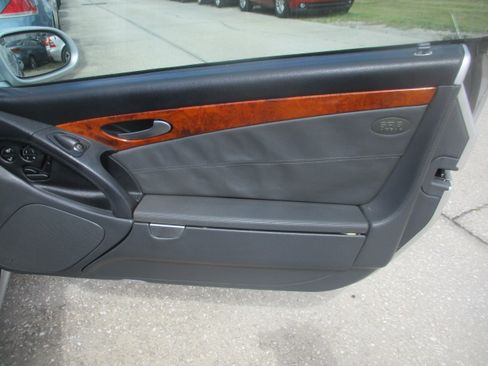 Used 2003 Mercedes-Benz SL 500 image 16