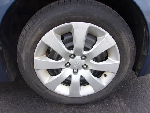 Used 2011 Subaru Impreza 2.5i image 9