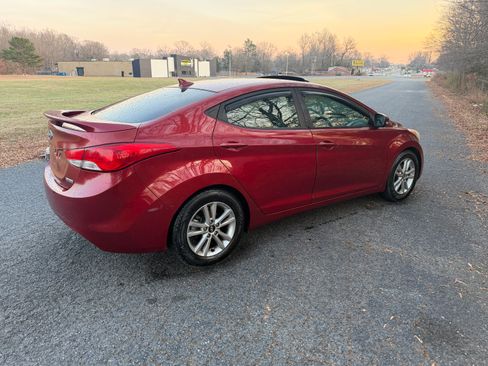Used 2013 Hyundai Elantra Limited image 11