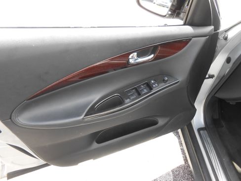 Used 2010 INFINITI EX35 Journey image 11