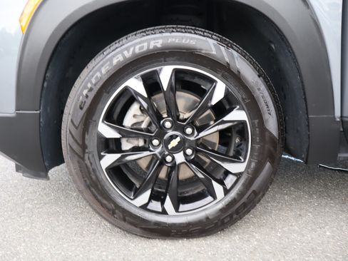 Used 2021 Chevrolet TrailBlazer FWD LT image 32