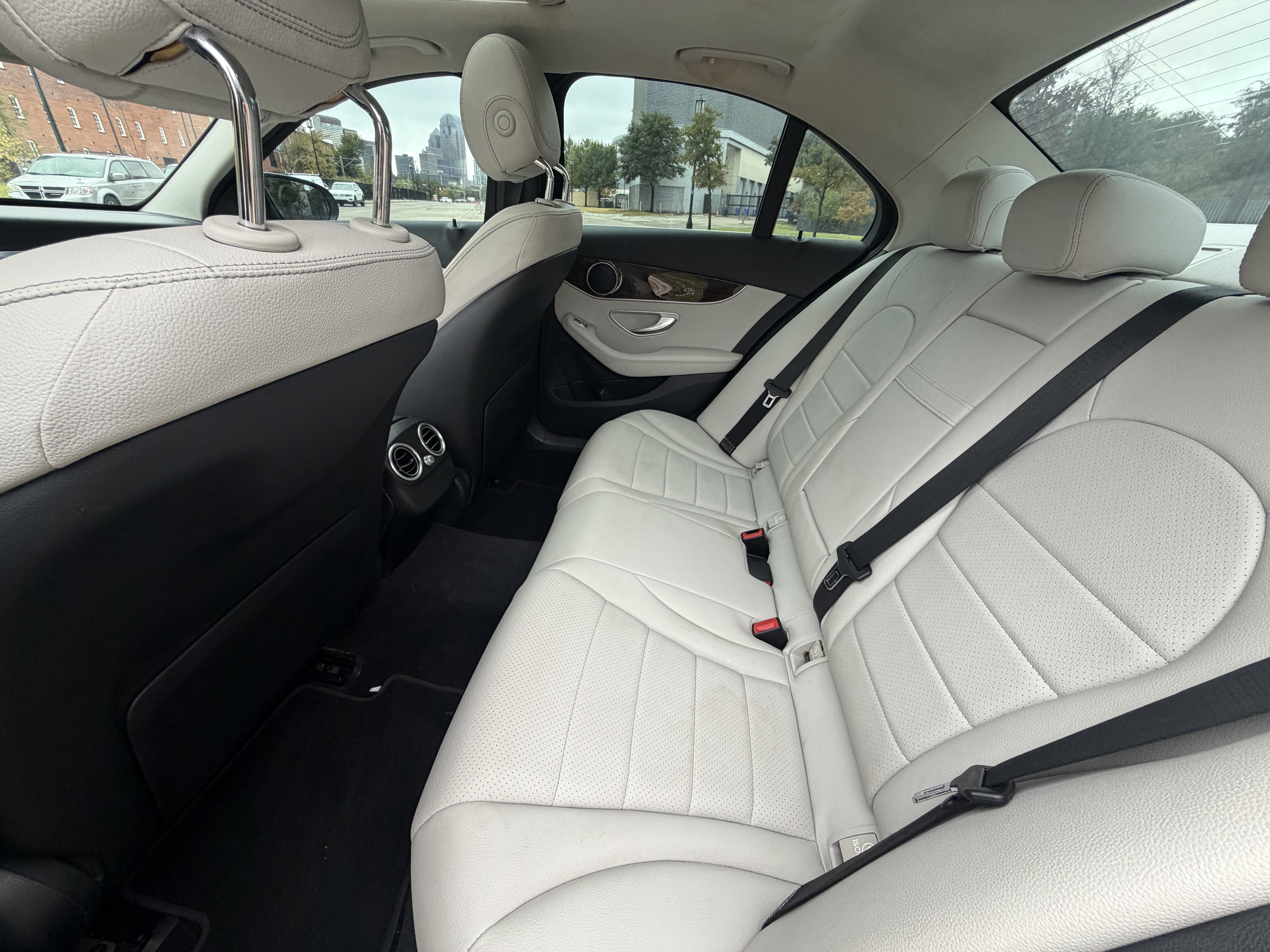 Used 2018 Mercedes-Benz C 300 Sedan image 14